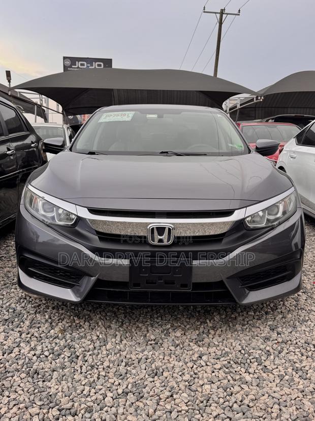 Honda Civic EX Sedan 2018 Gray