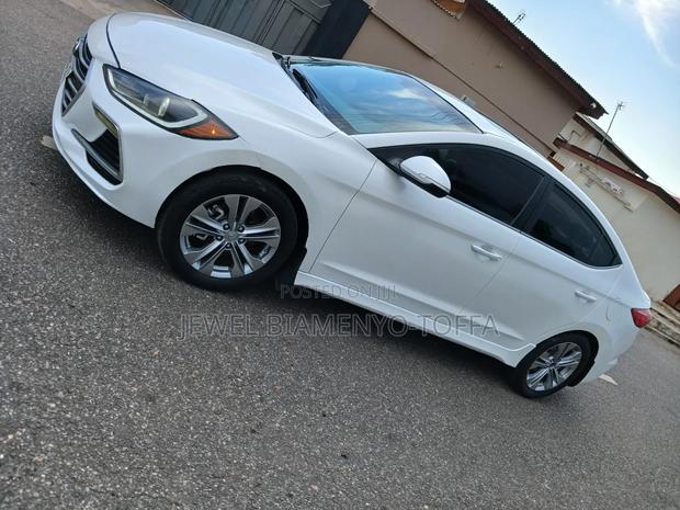Hyundai Elantra Sport 2018 White