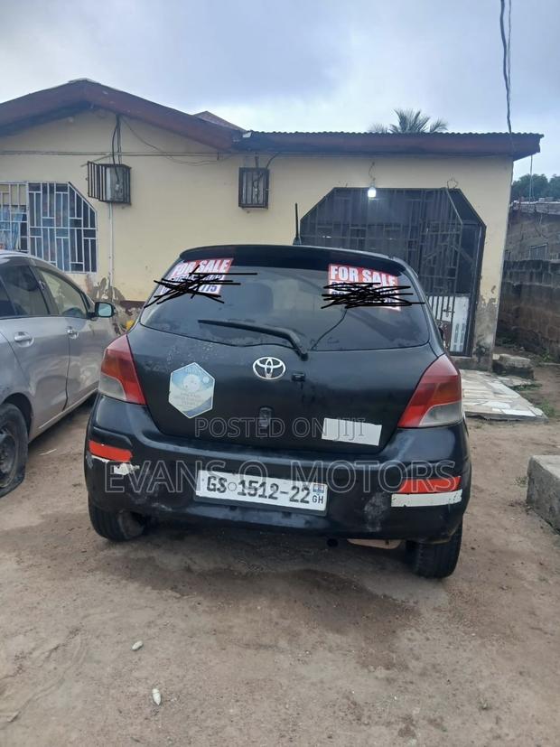 Toyota Vitz 1.0 FWD 3dr 2010 Black