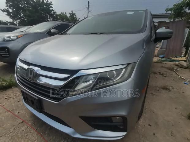 Honda Odyssey 2.4 G 4WD 2019 Silver