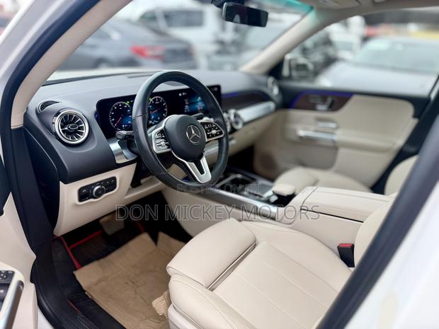 Mercedes-Benz GLB-Class GLB 250 4MATIC 2023 White