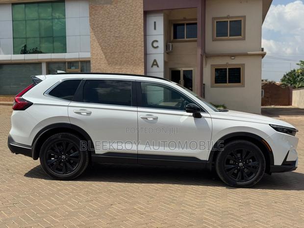 Honda CR-V 2024 White