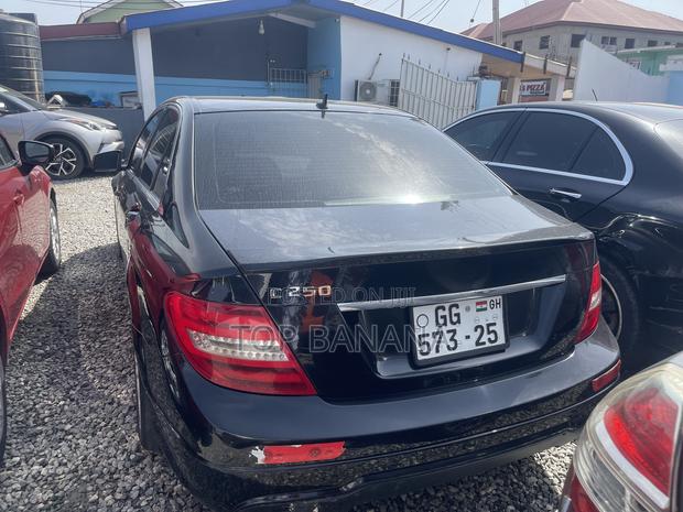 Mercedes-Benz C250 2014 Black