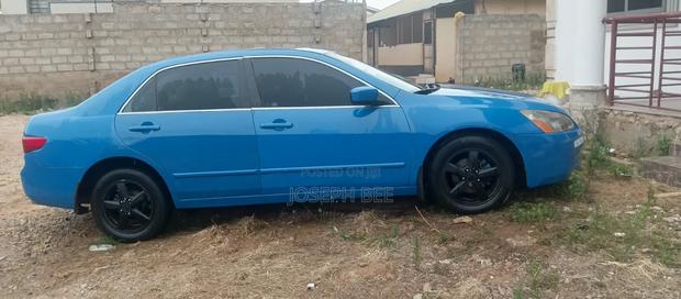Honda Accord 2005 Blue