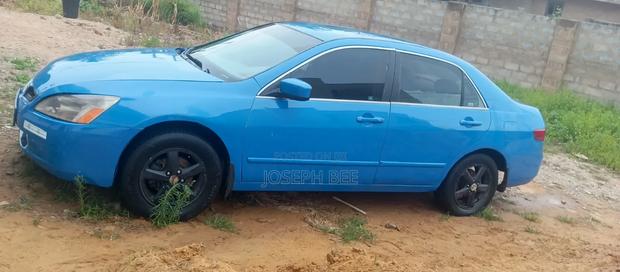 Honda Accord 2005 Blue