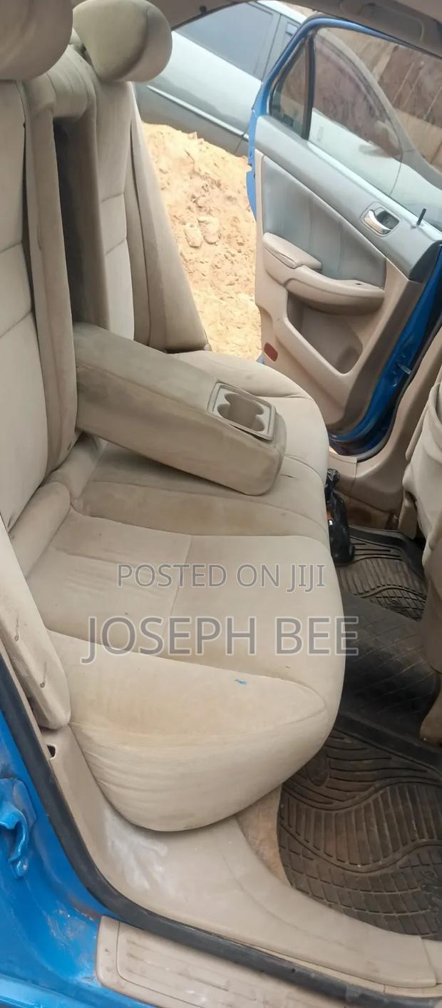 Honda Accord 2005 Blue