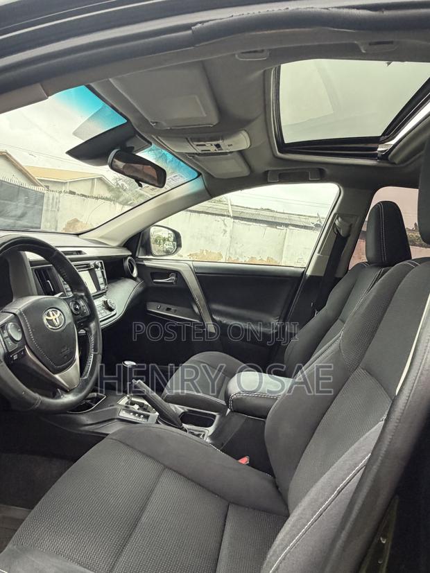 Toyota RAV4 LE AWD (2.5L 4cyl 6A) 2017 Black