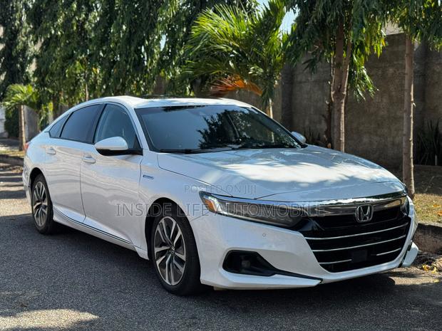 Honda Accord Touring 2.0T 2022 White