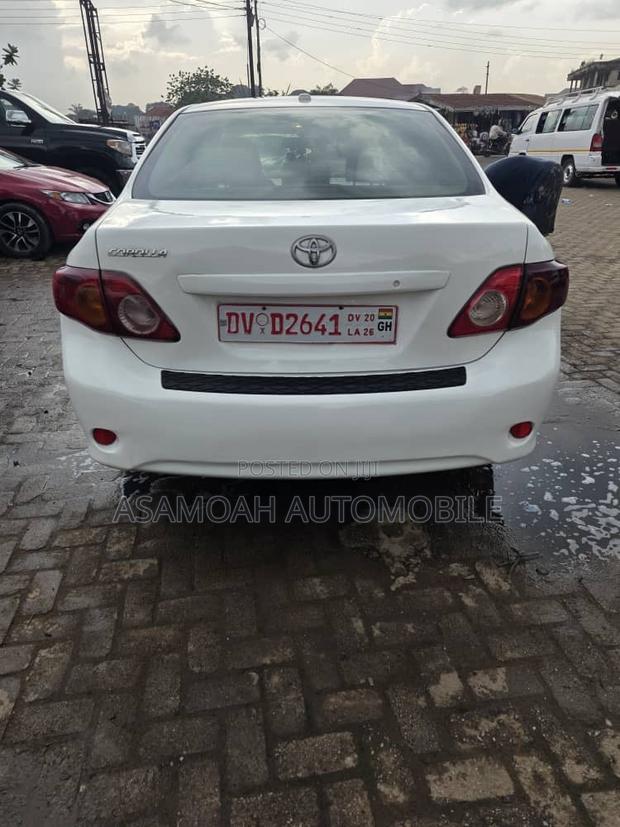 Toyota Corolla LE 4dr Sedan (1.8L 4cyl 4A) 2010 White