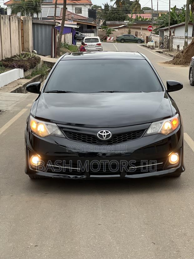 Toyota Camry SE 4dr Sedan (2.5L 4cyl 6A) 2014 Black