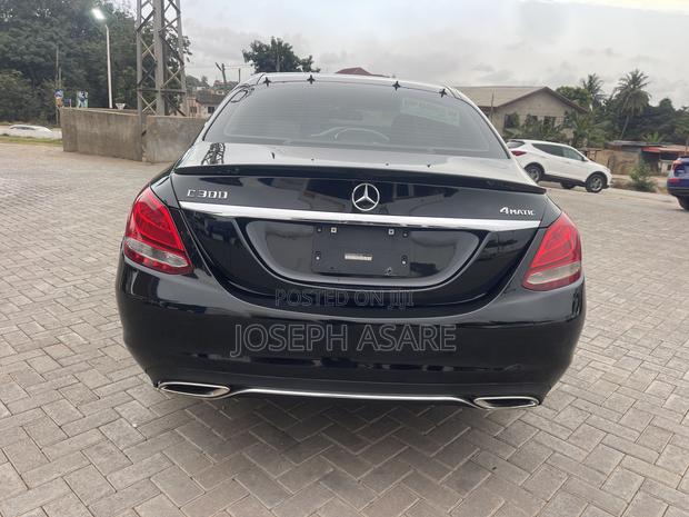 Mercedes-Benz C300 2015 Black