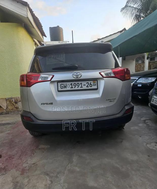 Toyota RAV4 2015 Silver