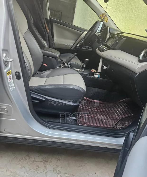 Toyota RAV4 2015 Silver