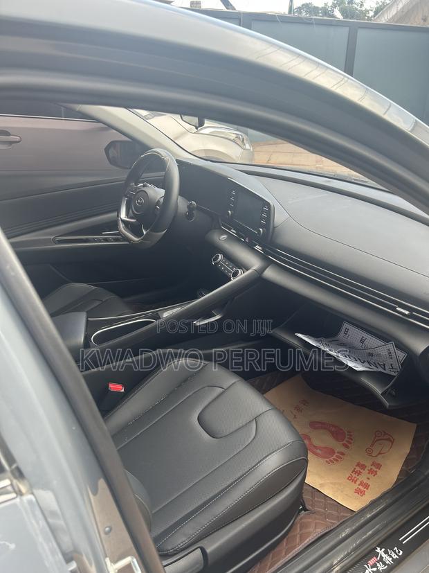 Hyundai Elantra 2021 Gray