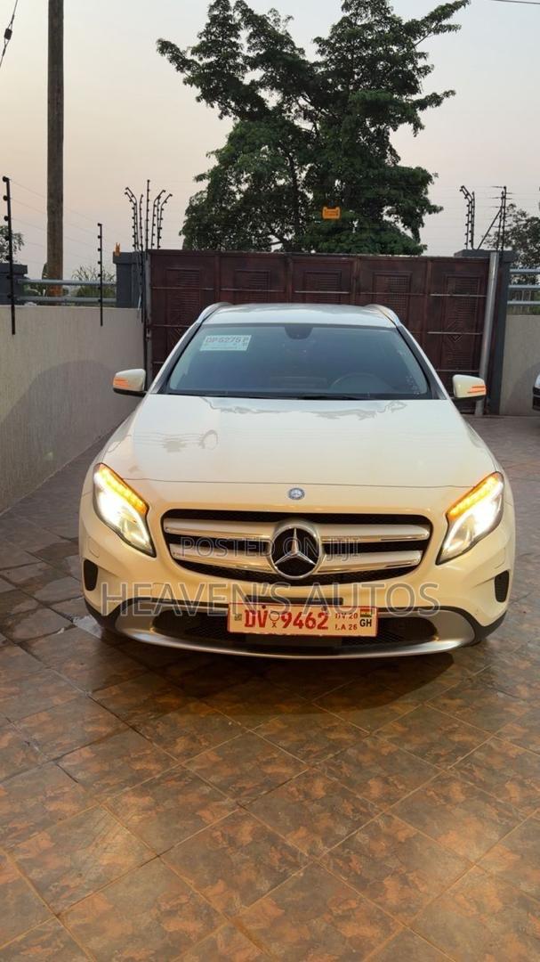 Mercedes-Benz GLA 250 SV Premium 2014 White