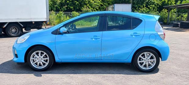Toyota Aqua 2013 Blue