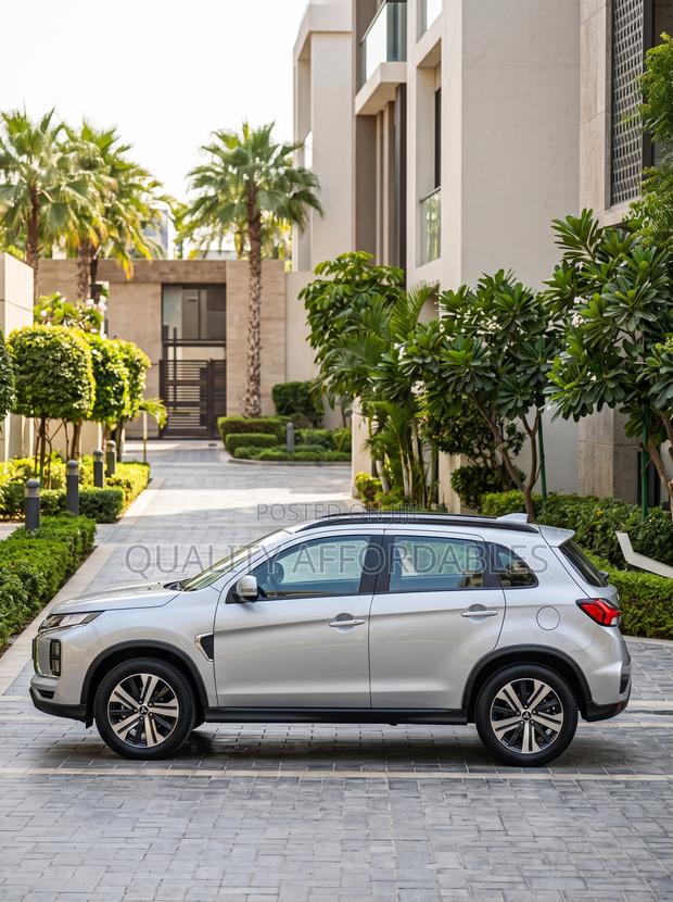 Mitsubishi ASX 2024 Silver