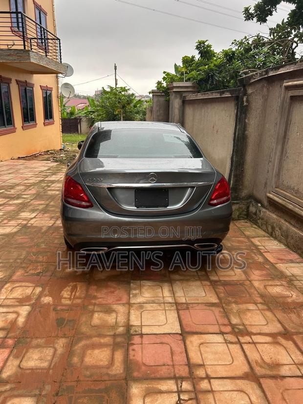 Mercedes-Benz C300 2018 Gray