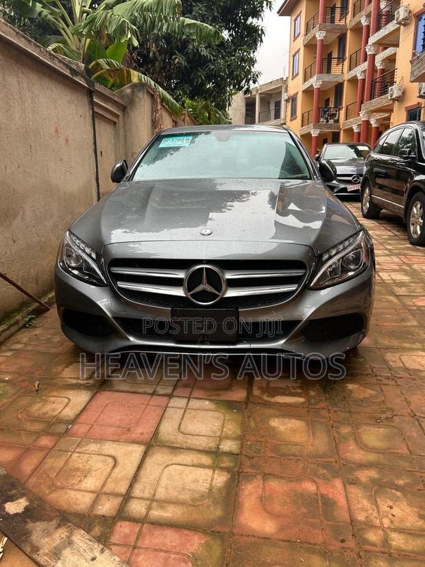Mercedes-Benz C300 2018 Gray