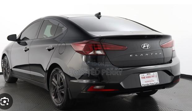Hyundai Elantra Limited 2020 Black