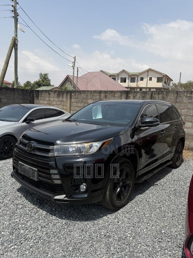 Toyota Highlander XLE 2019 Black