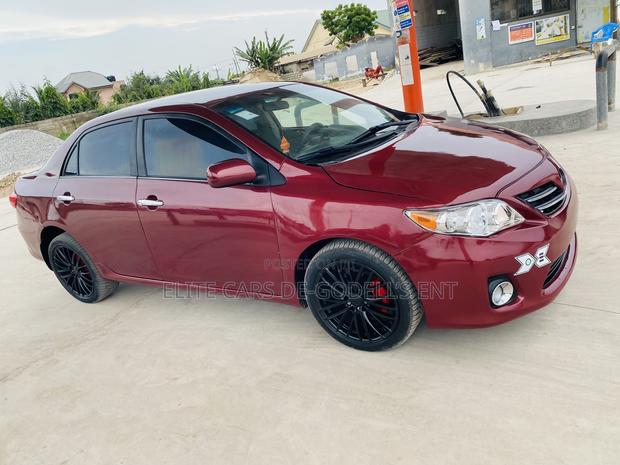 Toyota Corolla LE 4dr Sedan (1.8L 4cyl 4A) 2013 Red