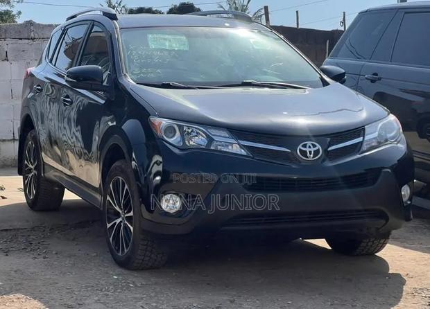 Toyota RAV4 LE 4dr SUV AWD (2.5L 4cyl 6A) 2015 Black