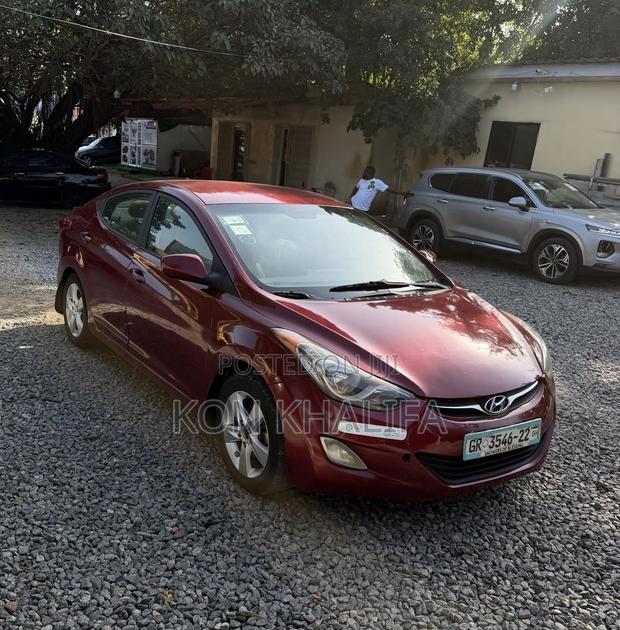 Hyundai Elantra 2014 Red