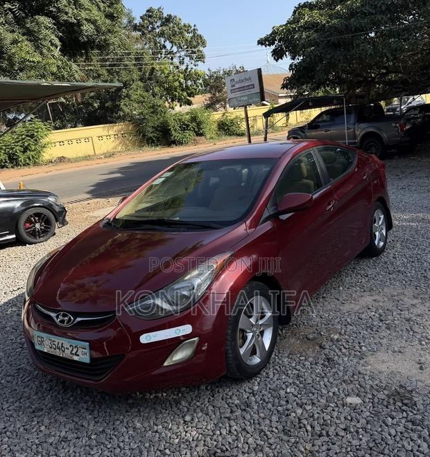 Hyundai Elantra 2014 Red