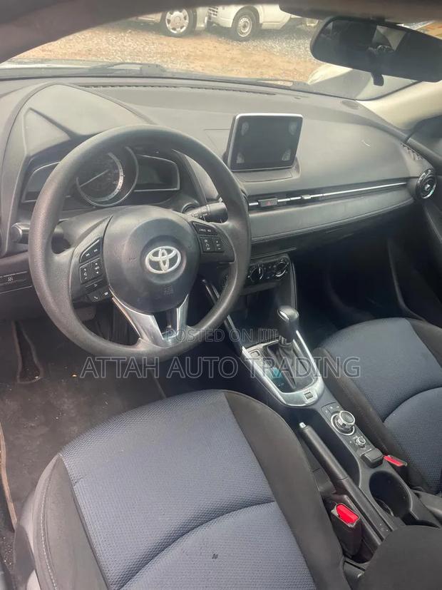 Toyota Yaris iA 1.5 FWD 2017 Gray