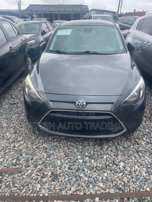 Toyota Yaris iA 1.5 FWD 2017 Gray