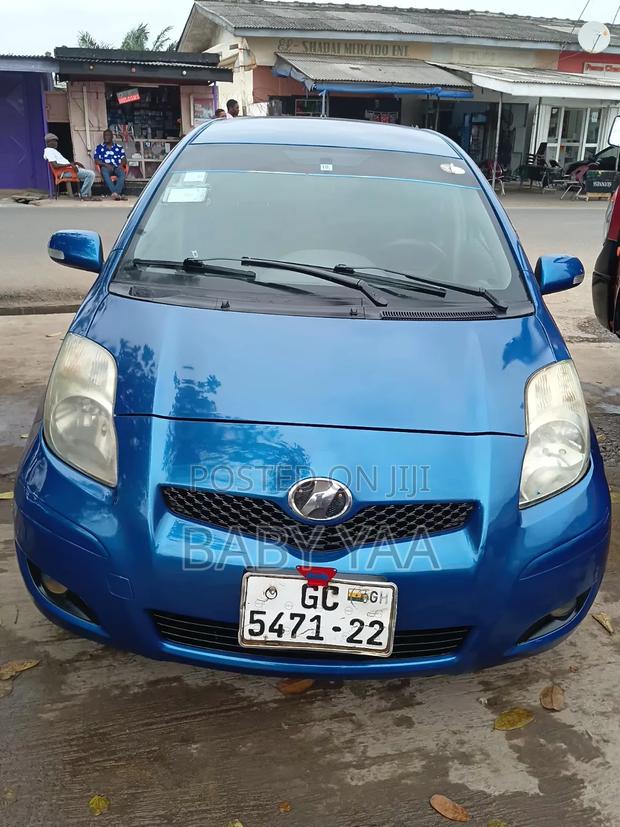 Toyota Vitz 1.0 FWD 5dr 2010 Blue