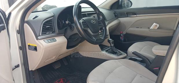 Hyundai Elantra ECO 2018 Gold