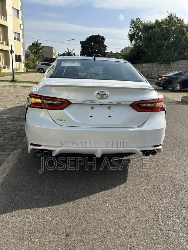 Toyota Camry XSE 2021 White