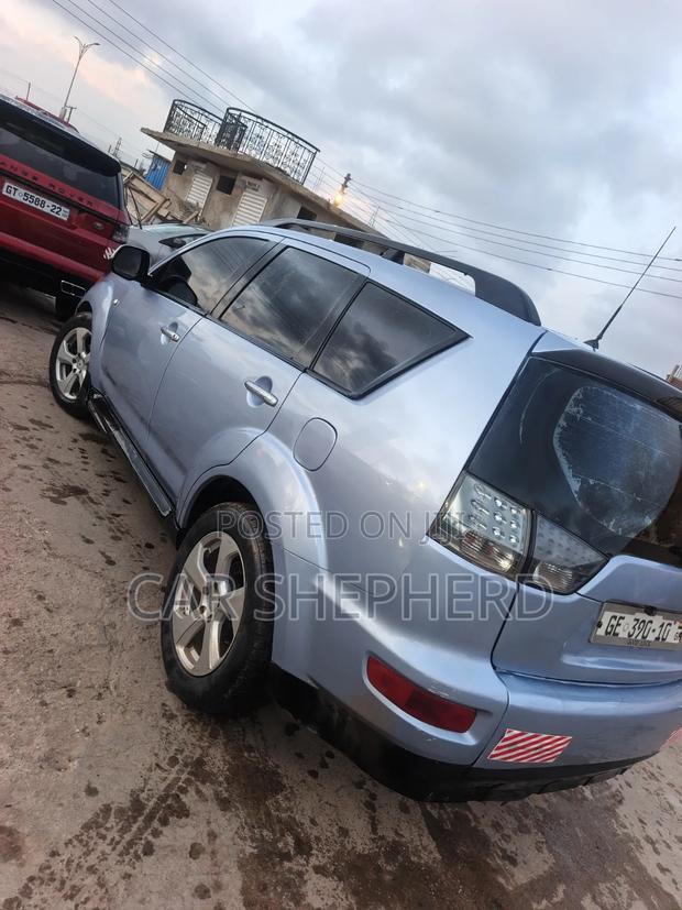 Mitsubishi Outlander ES 2010 Blue