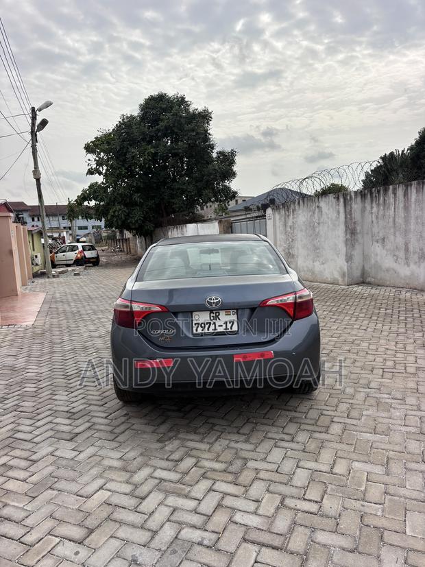 Toyota Corolla 2016 Gray
