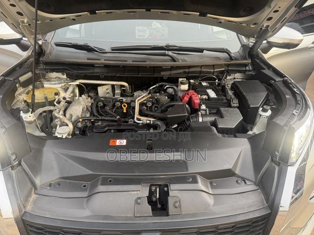 Mitsubishi Outlander SEL Launch Edition 2022 Silver