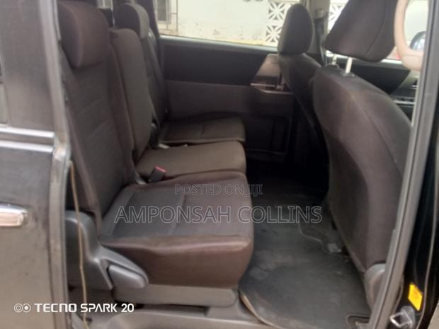 Toyota Voxy 2013 Black