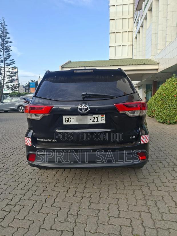 Toyota Highlander LE Plus 2019 Black