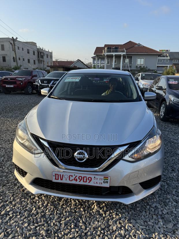 Nissan Sentra 2019 Silver