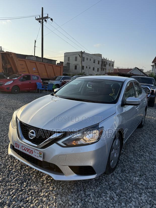 Nissan Sentra 2019 Silver