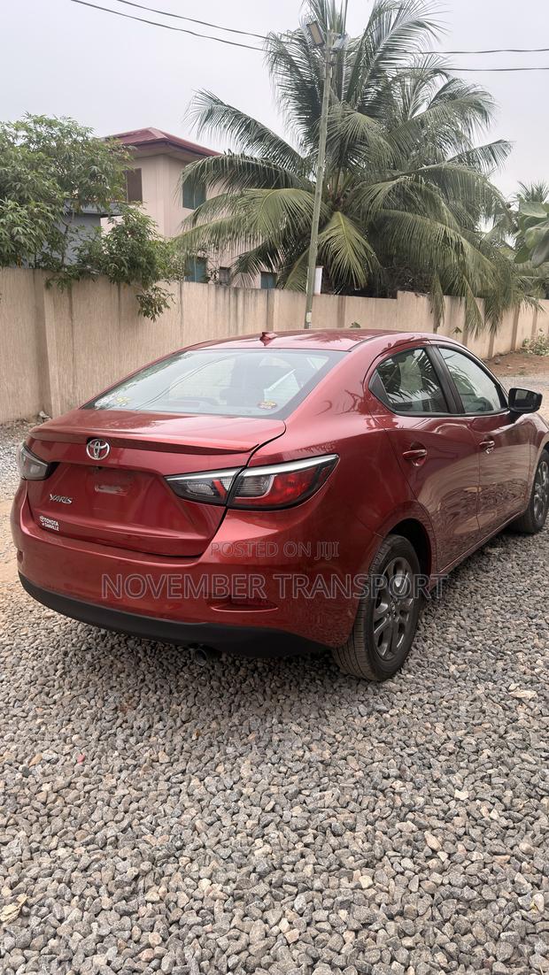 Toyota Yaris LE Sedan 4dr 2019 Red