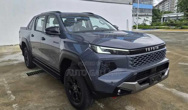 New Toyota Hilux Legend (Diesel) 2026 Gray