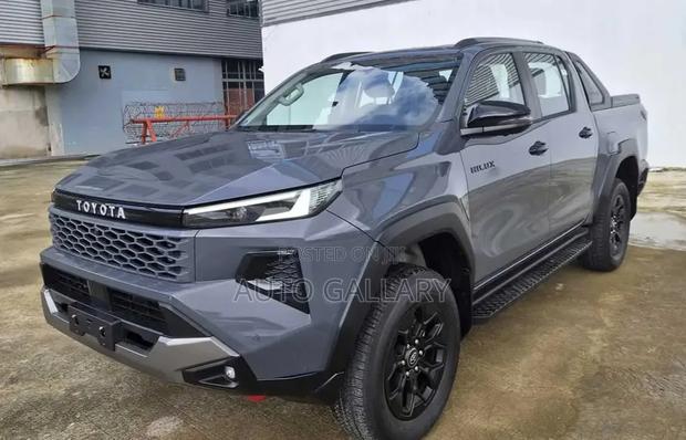New Toyota Hilux Legend (Diesel) 2026 Gray