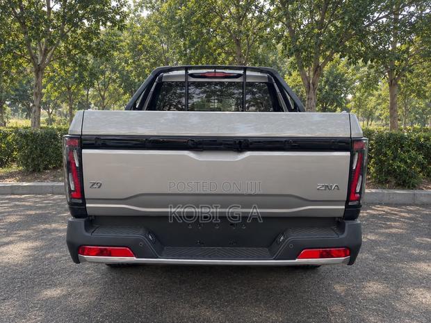 New Nissan Z9 2.3T Diesel 4WD 2025 Ivory