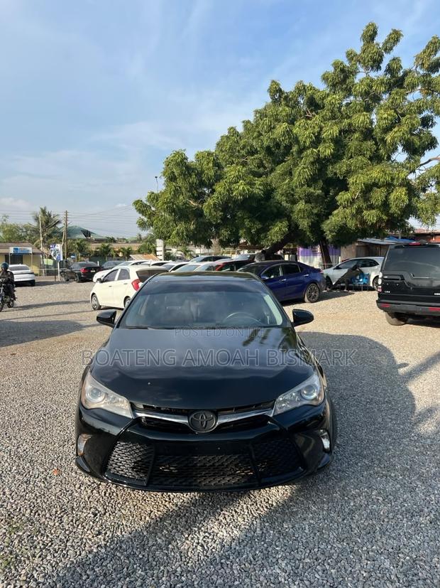 Toyota Camry 2016 Black