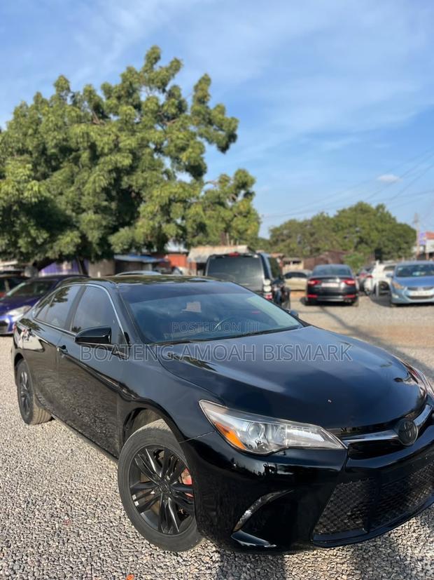 Toyota Camry 2016 Black