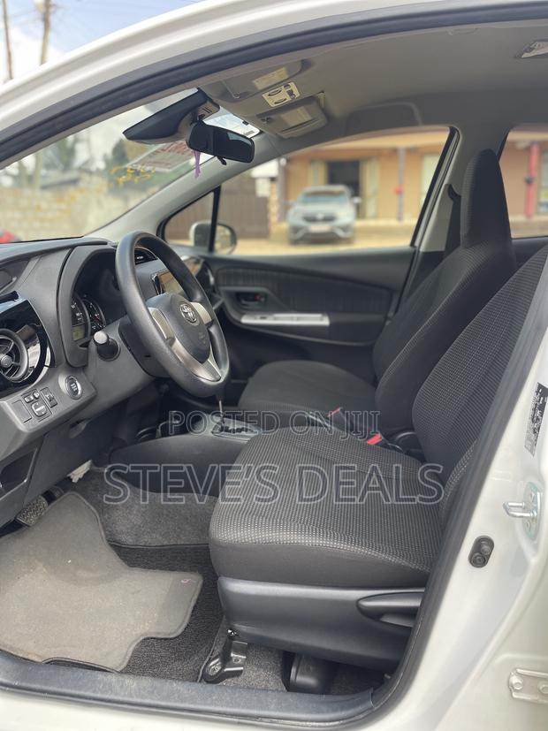 Toyota Vitz 1.3 FWD 5dr 2015 White
