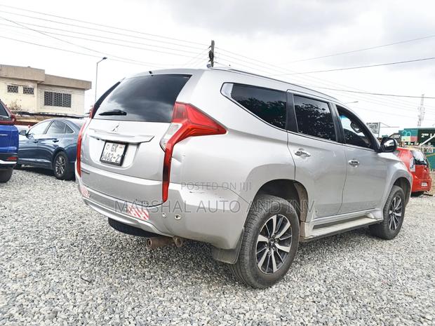 Mitsubishi Montero 3.0 5dr AWD 2021 Silver