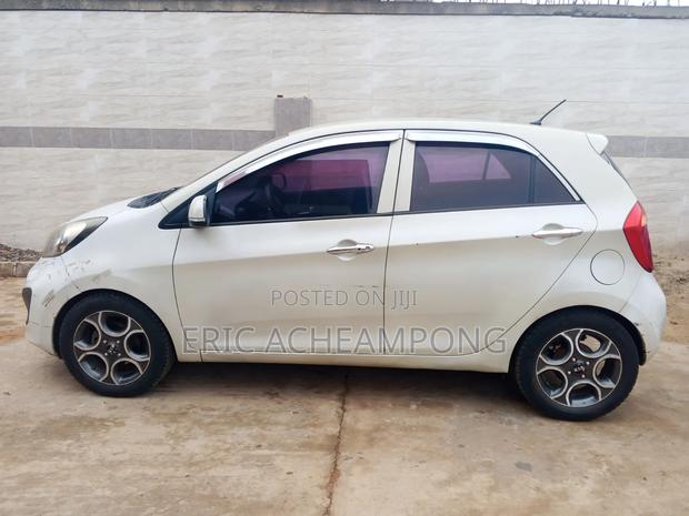 Kia Morning 2012 Off white